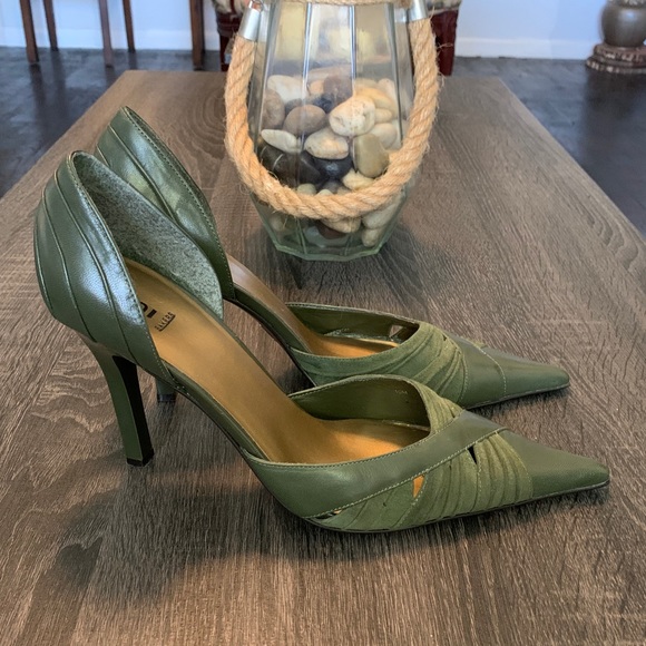 BAKERS Green Suede Leather Combo Pointed Heels 10 - Picture 2 of 11